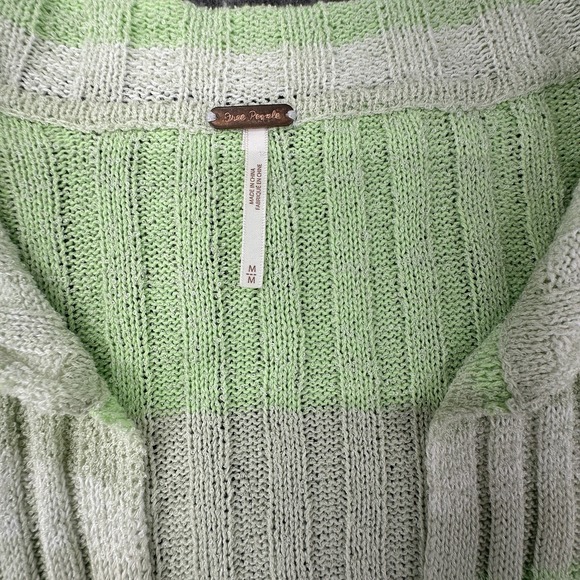 Free People Ribbed Cropped Button-Front Knit Top Sz M - Picture 4 of 7